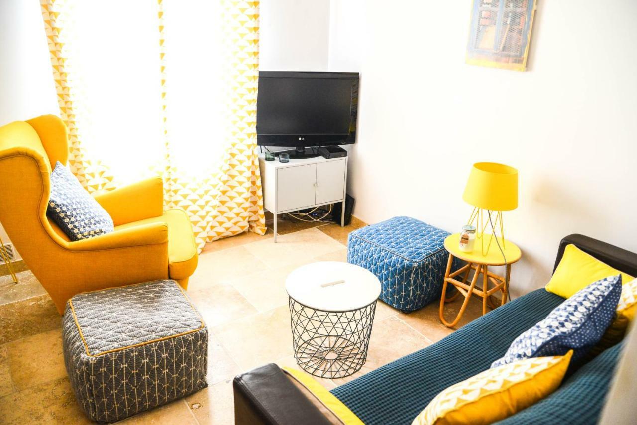 Le Sureau Apartment อาวีญง ภายนอก รูปภาพ